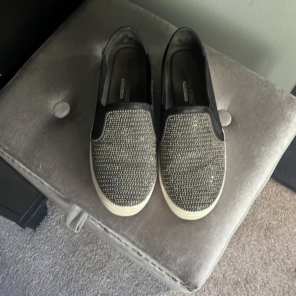Gently Used Memory Foam Sketchers With Bling. - image 2